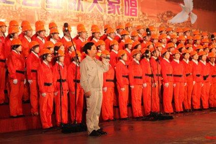 桃源茶庵铺镇：以雪为令 抗凝冻保畅通保民生